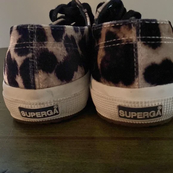 Superga leopard print sneakers. - Picture 6 of 9
